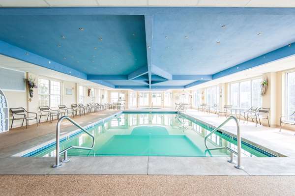 Pool - Hampton Inn South Kingstown