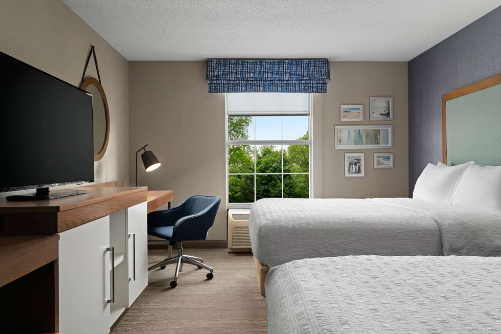 Hampton Inn South Kingstown - Newport Area-guestroom-Guest Room,On-Site.jpg