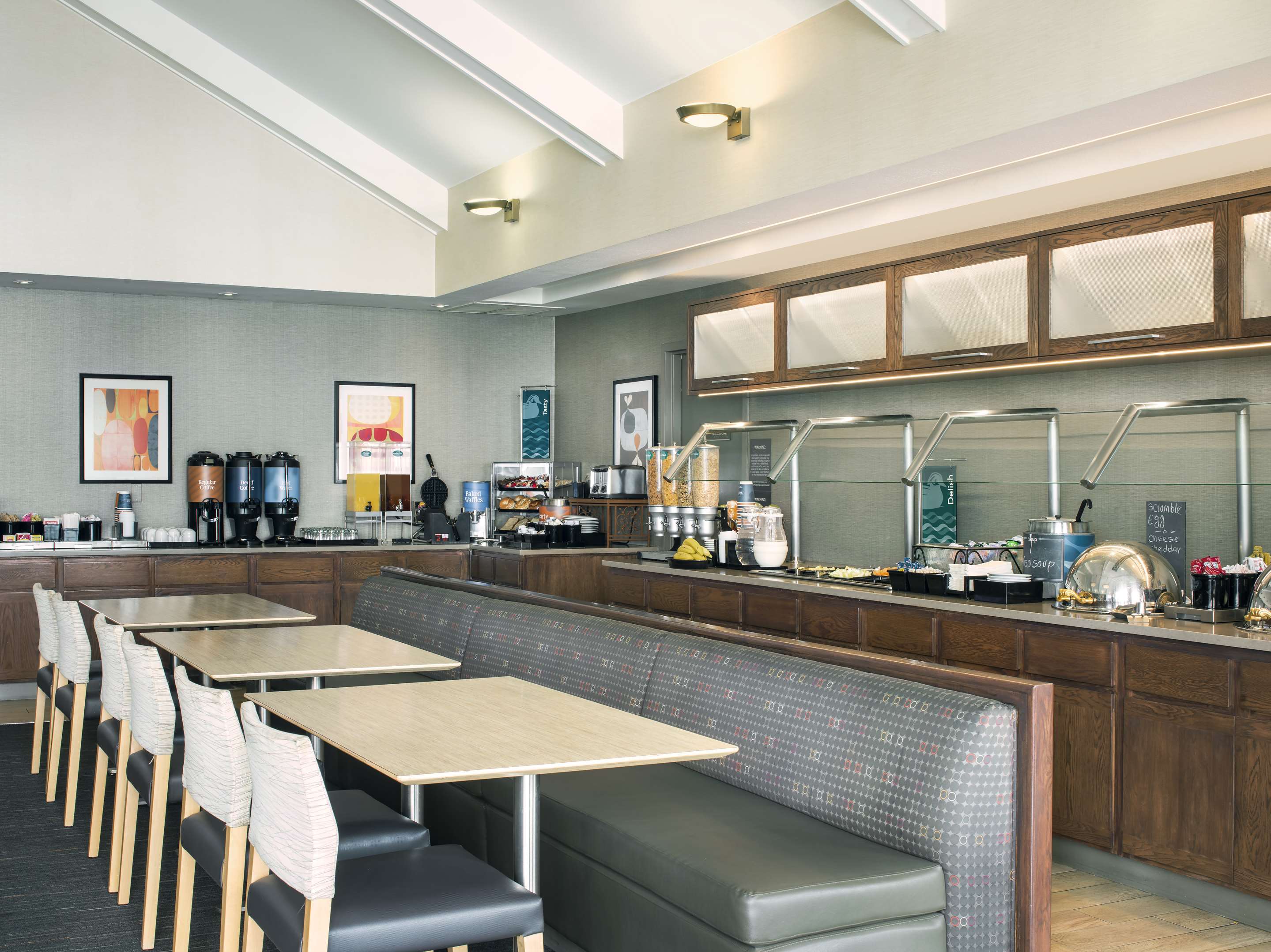 Breakfast Area | Homewood Suites by Hilton Newark-Fremont