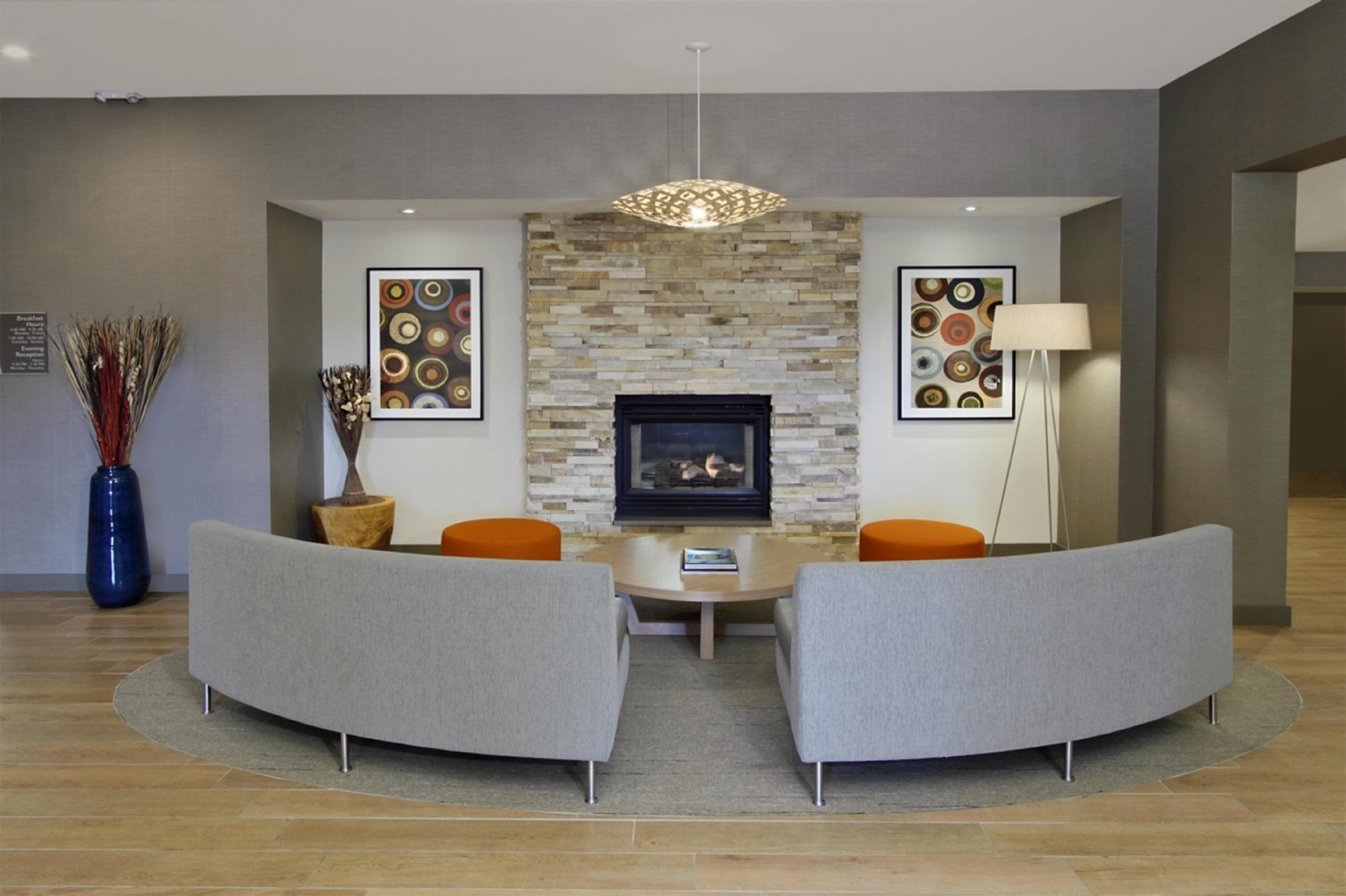 Lobby | Homewood Suites by Hilton Newark-Fremont