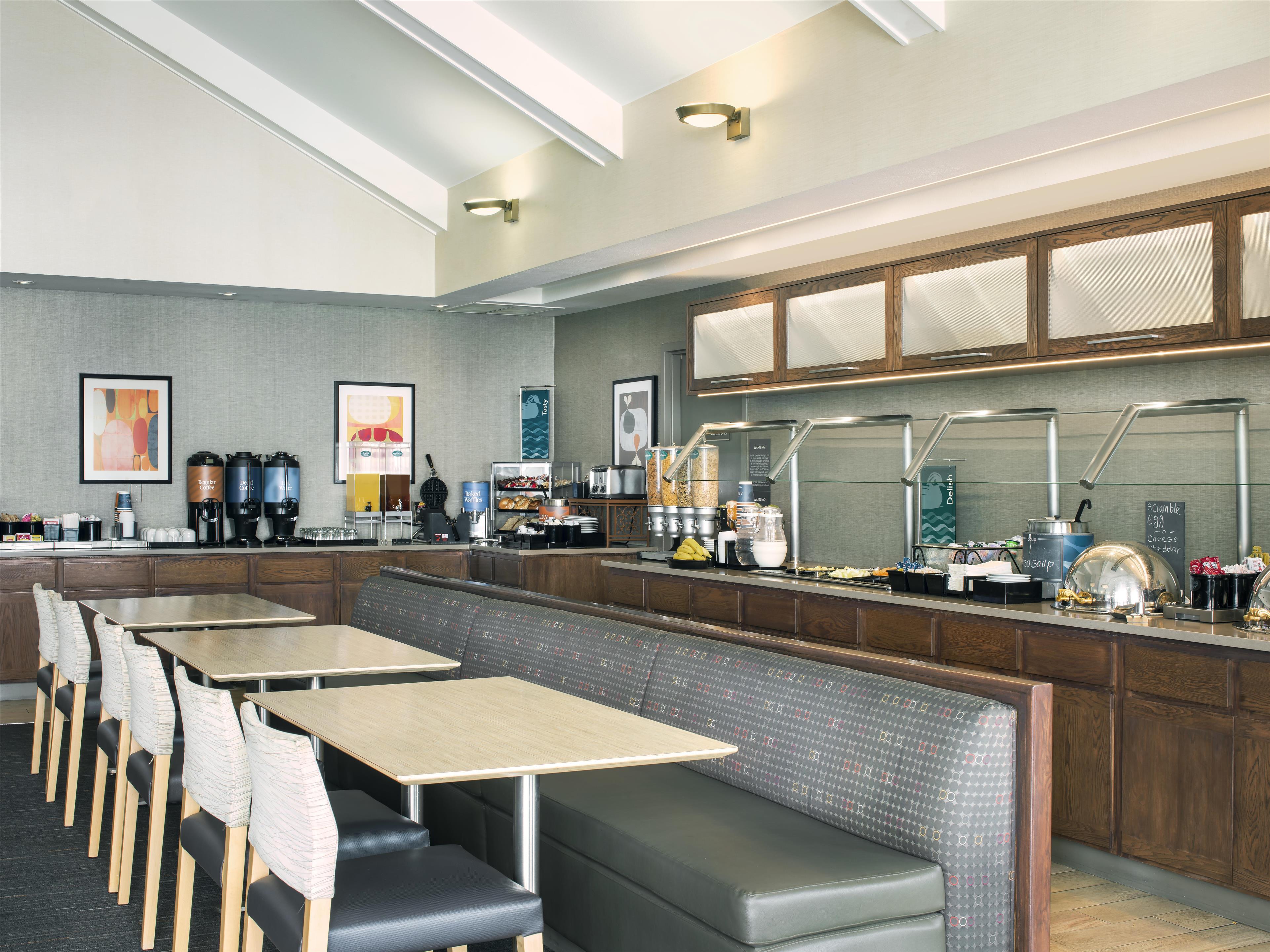 Breakfast Area | Homewood Suites by Hilton Newark-Fremont