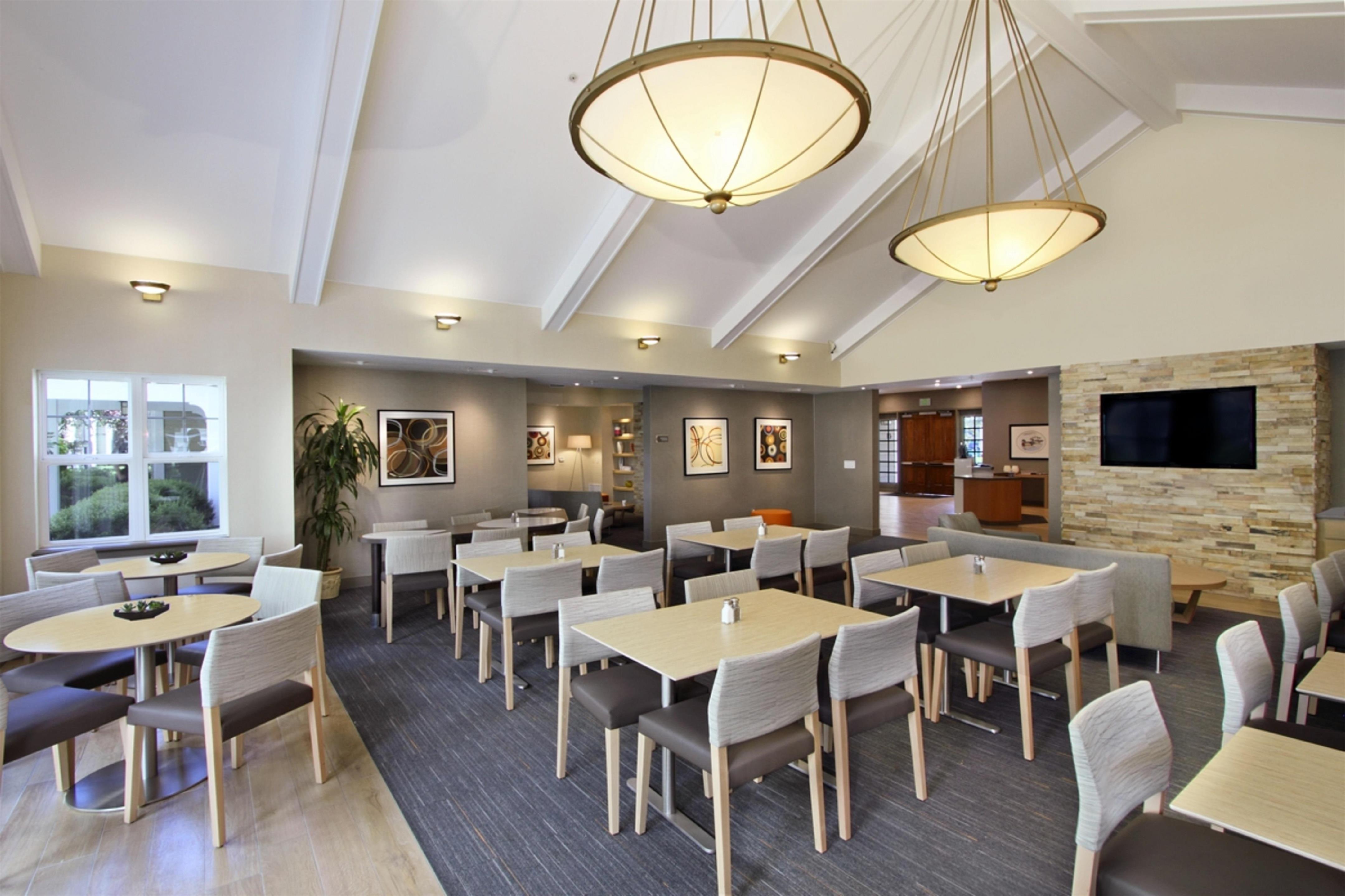Restaurant | Homewood Suites by Hilton Newark-Fremont