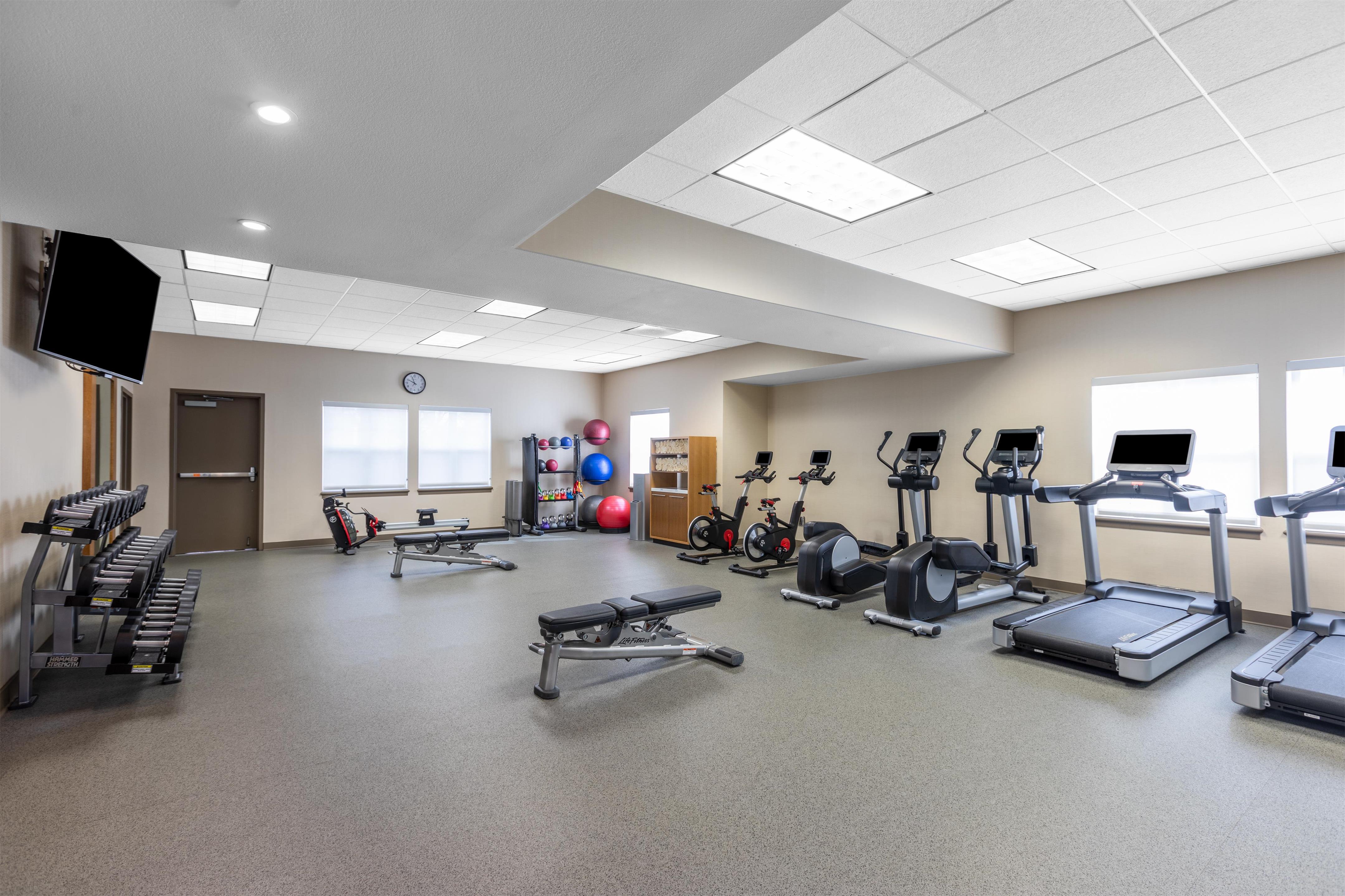 Health club fitness center gym | Homewood Suites by Hilton Newark-Fremont