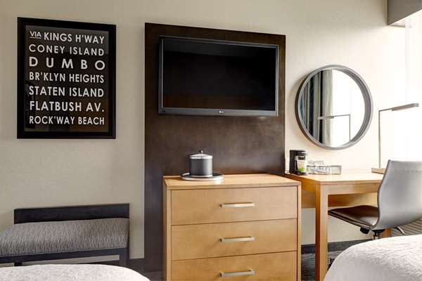  - Hampton Inn Downtown Brooklyn