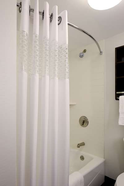  - Hampton Inn Downtown Brooklyn