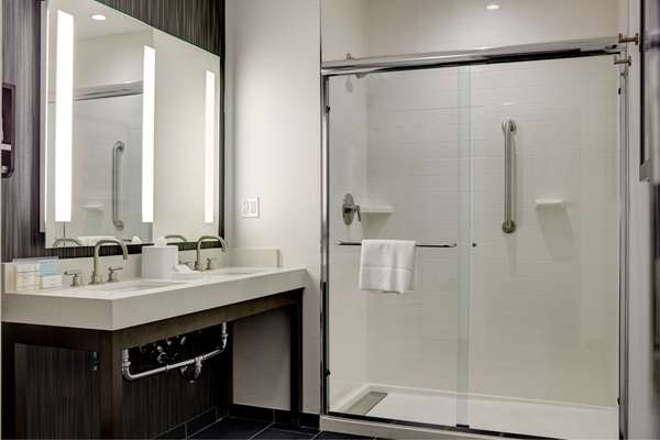  - Hampton Inn Downtown Brooklyn