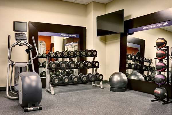 Fitness/ Exercise Room - Hampton Inn Downtown Brooklyn