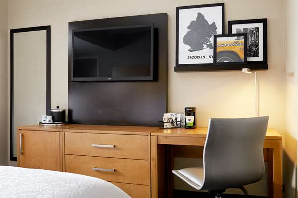  - Hampton Inn Downtown Brooklyn