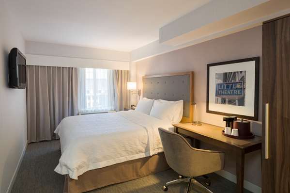  - Hampton Inn Madison Square New York