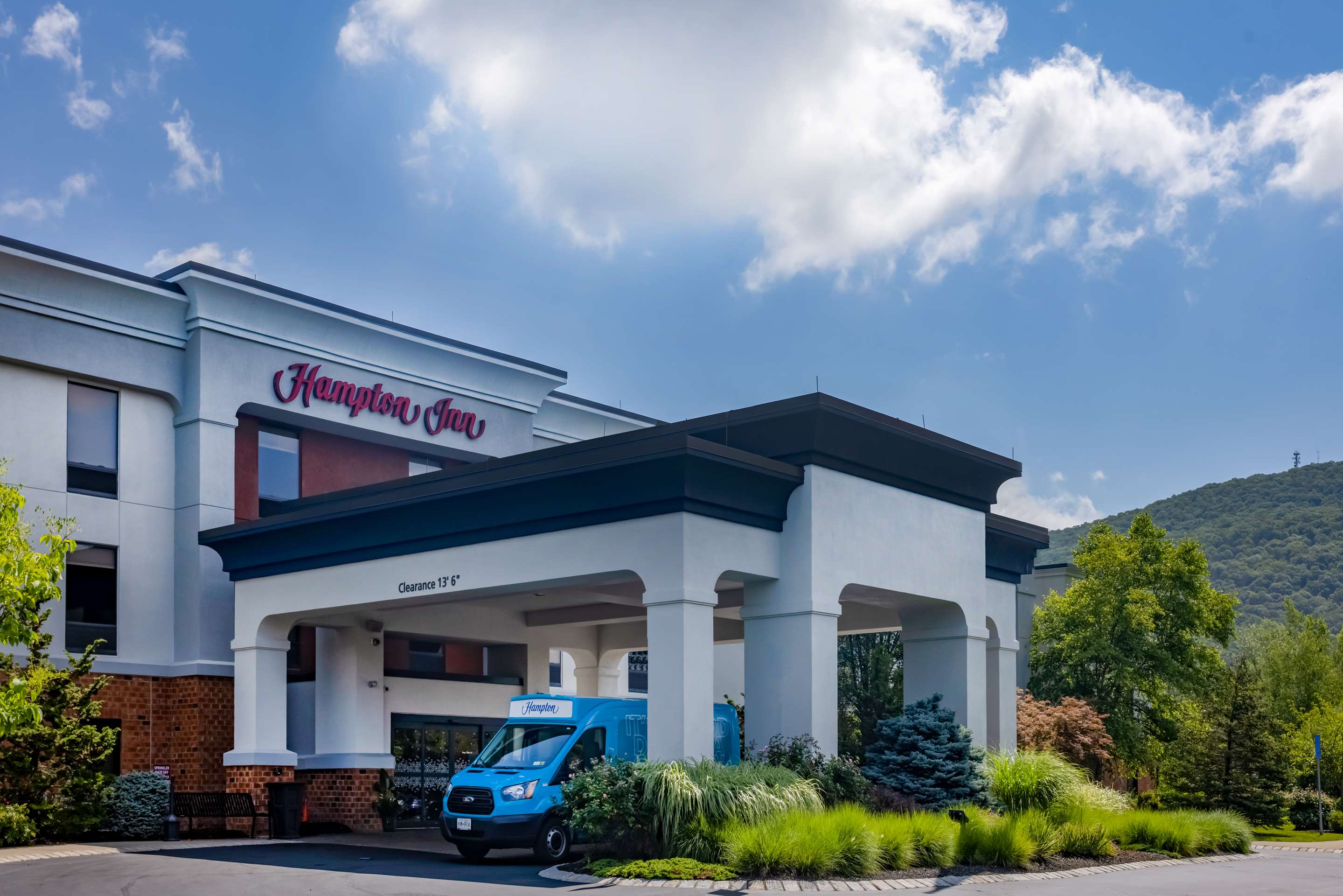 Exterior | Hampton Inn Harriman Woodbury