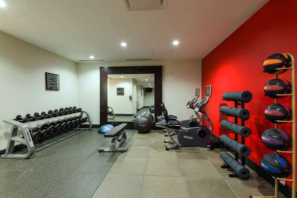 Fitness/ Exercise Room - West 57th Street Hotel by Hilton Club New York