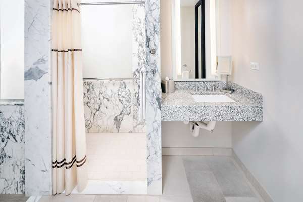  - West 57th Street Hotel by Hilton Club New York