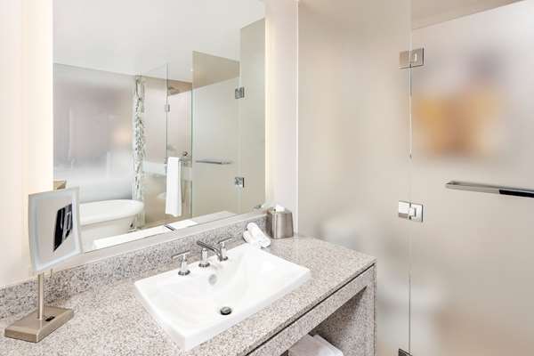  - West 57th Street Hotel by Hilton Club New York