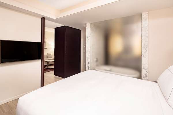  - West 57th Street Hotel by Hilton Club New York