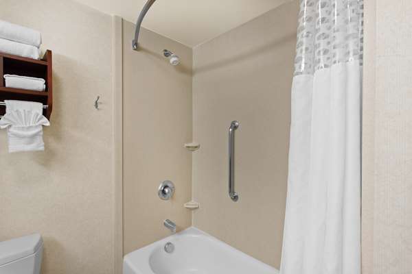  - Hampton Inn & Suites Alameda