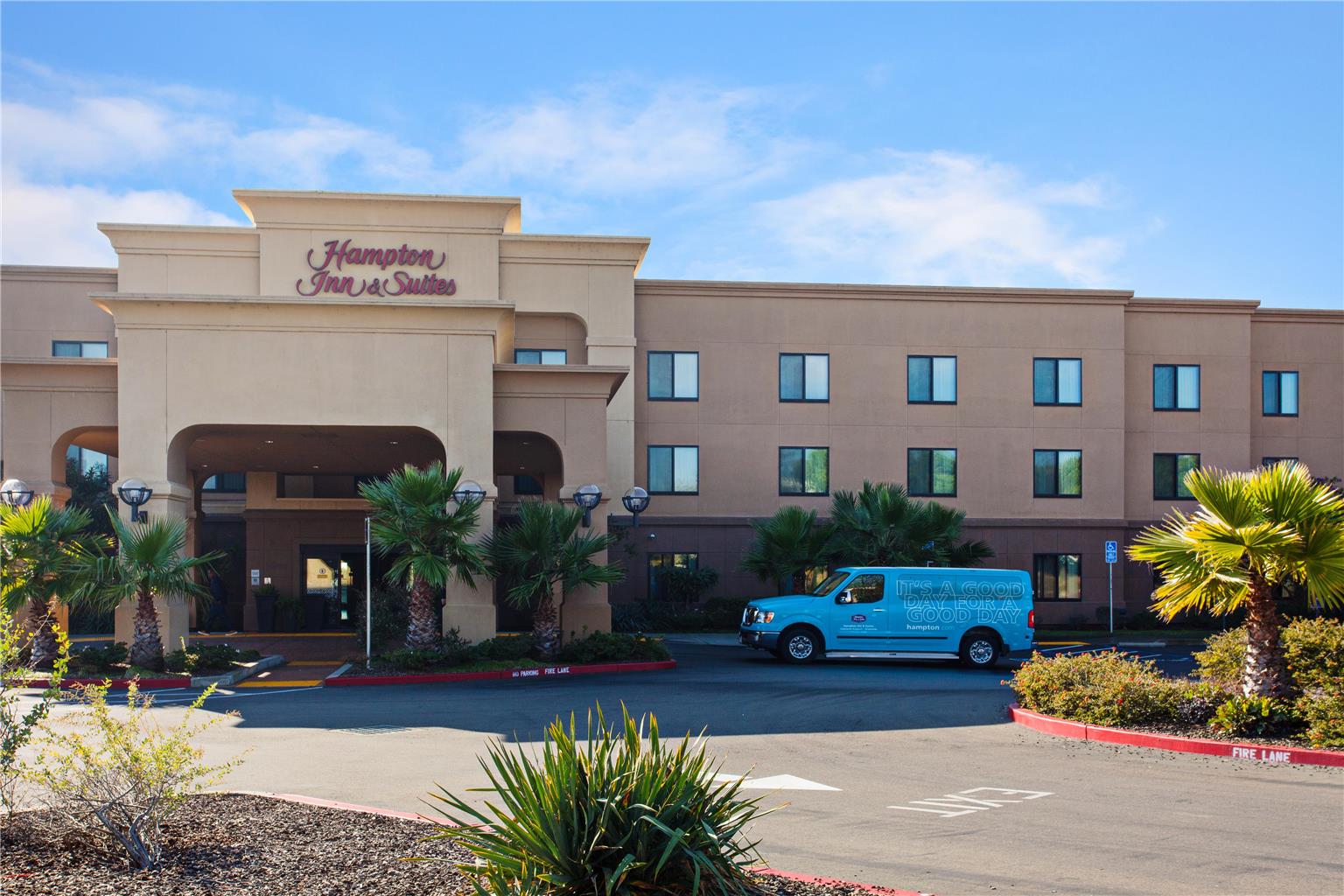 Hampton Inn & Suites Oakland Airport