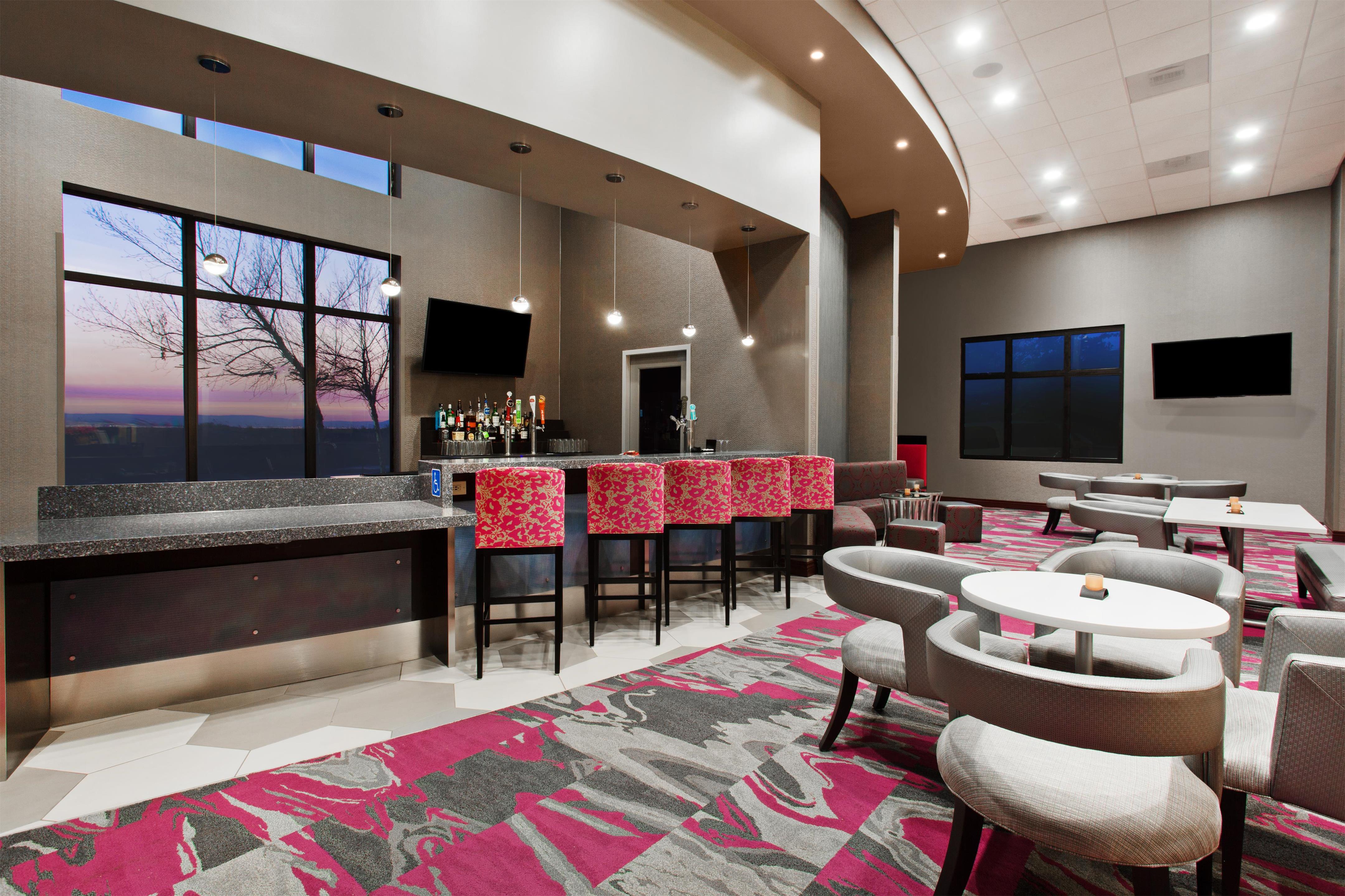 BarLounge | Hampton Inn & Suites Oakland Airport-Alameda
