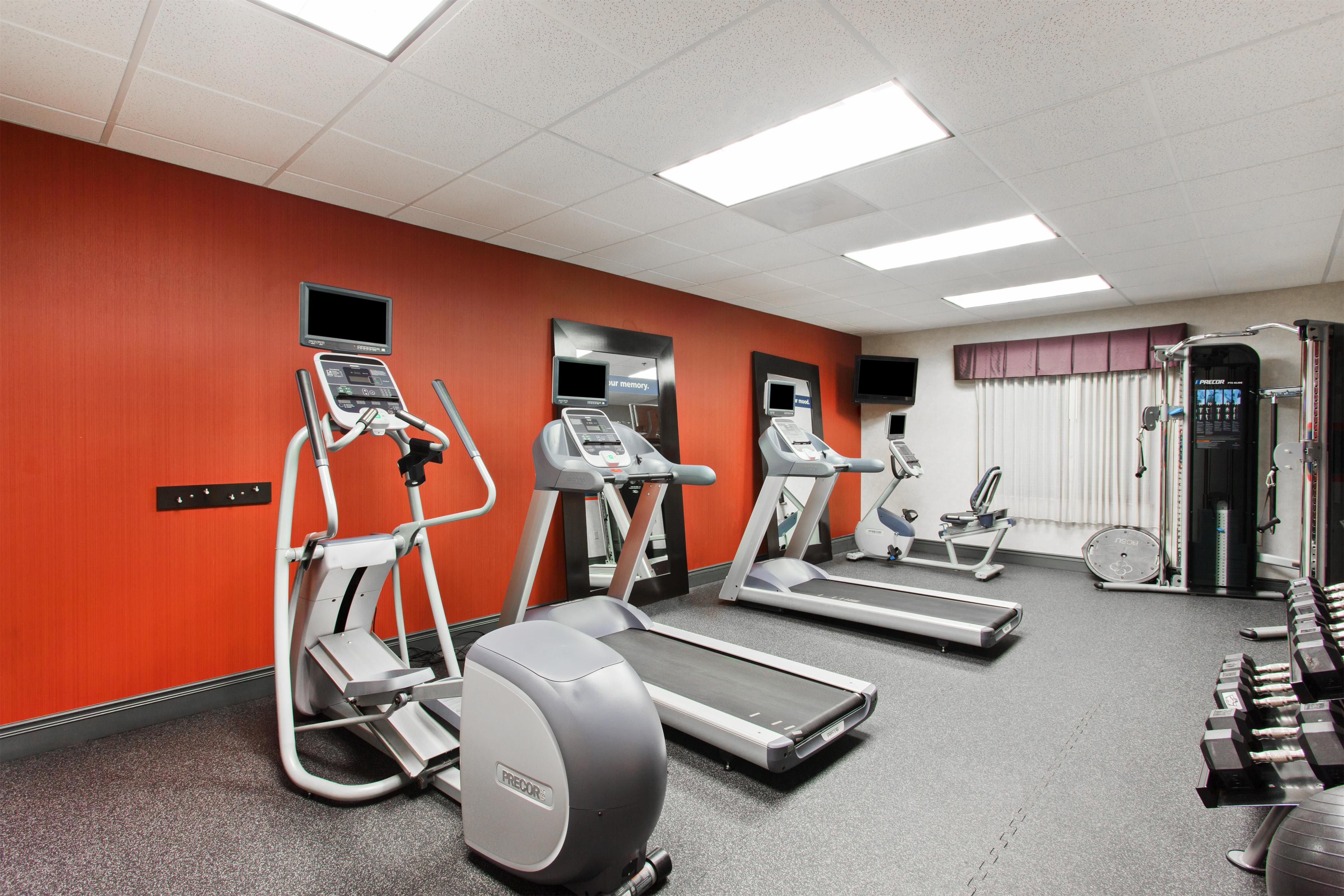 Health club fitness center gym | Hampton Inn & Suites Oakland Airport-Alameda