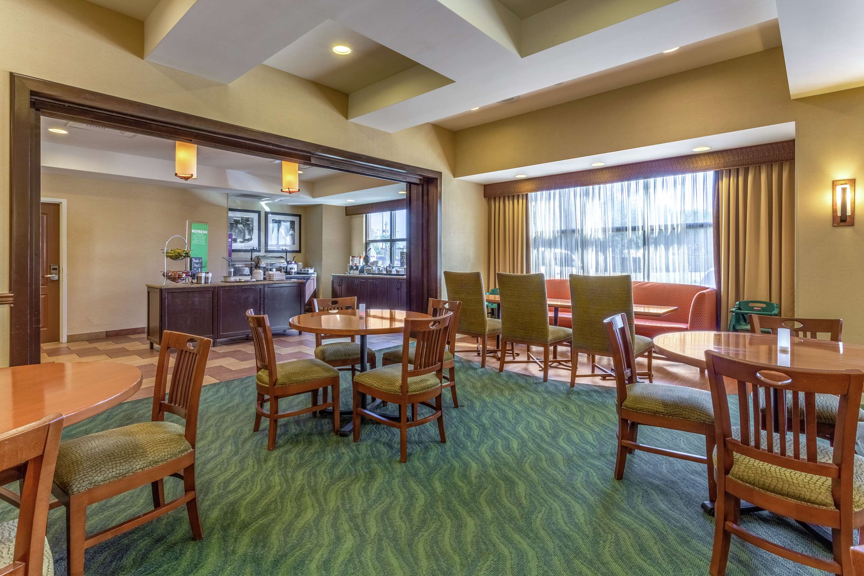 Restaurant | Hampton Inn Okeechobee - Lake Okeechobee