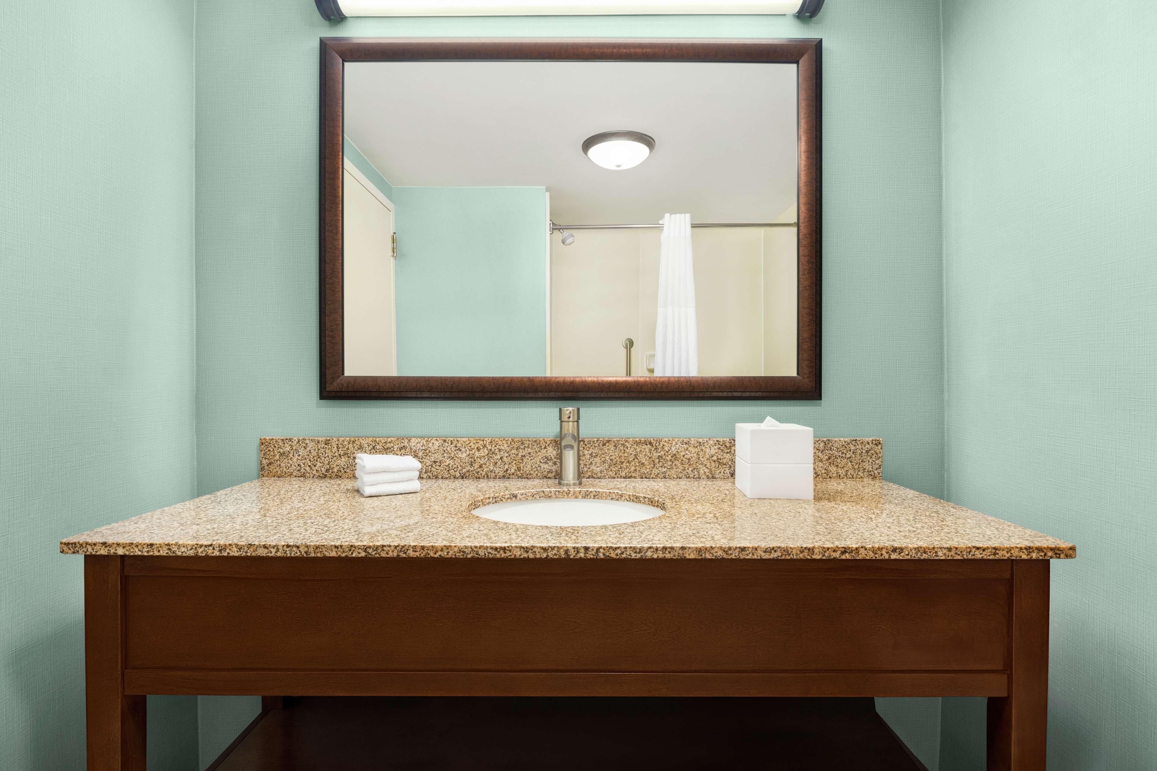 Hampton Inn & Suites Outer Banks-Corolla Room Type - 2QN STUD STE NOVIEW NONSMO
