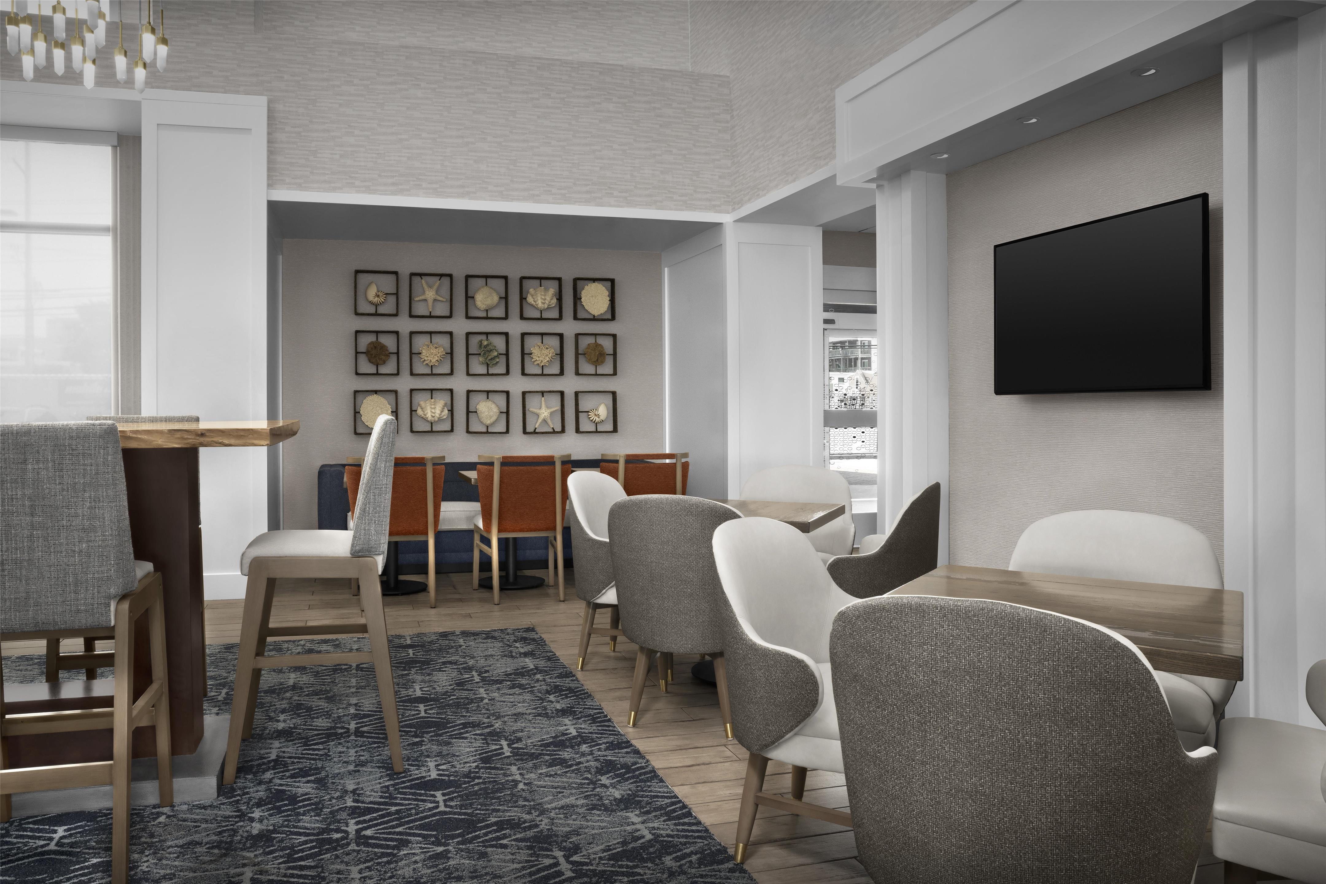 Lobby | Hampton Inn & Suites Ocean City/Bayfront-Convention Center