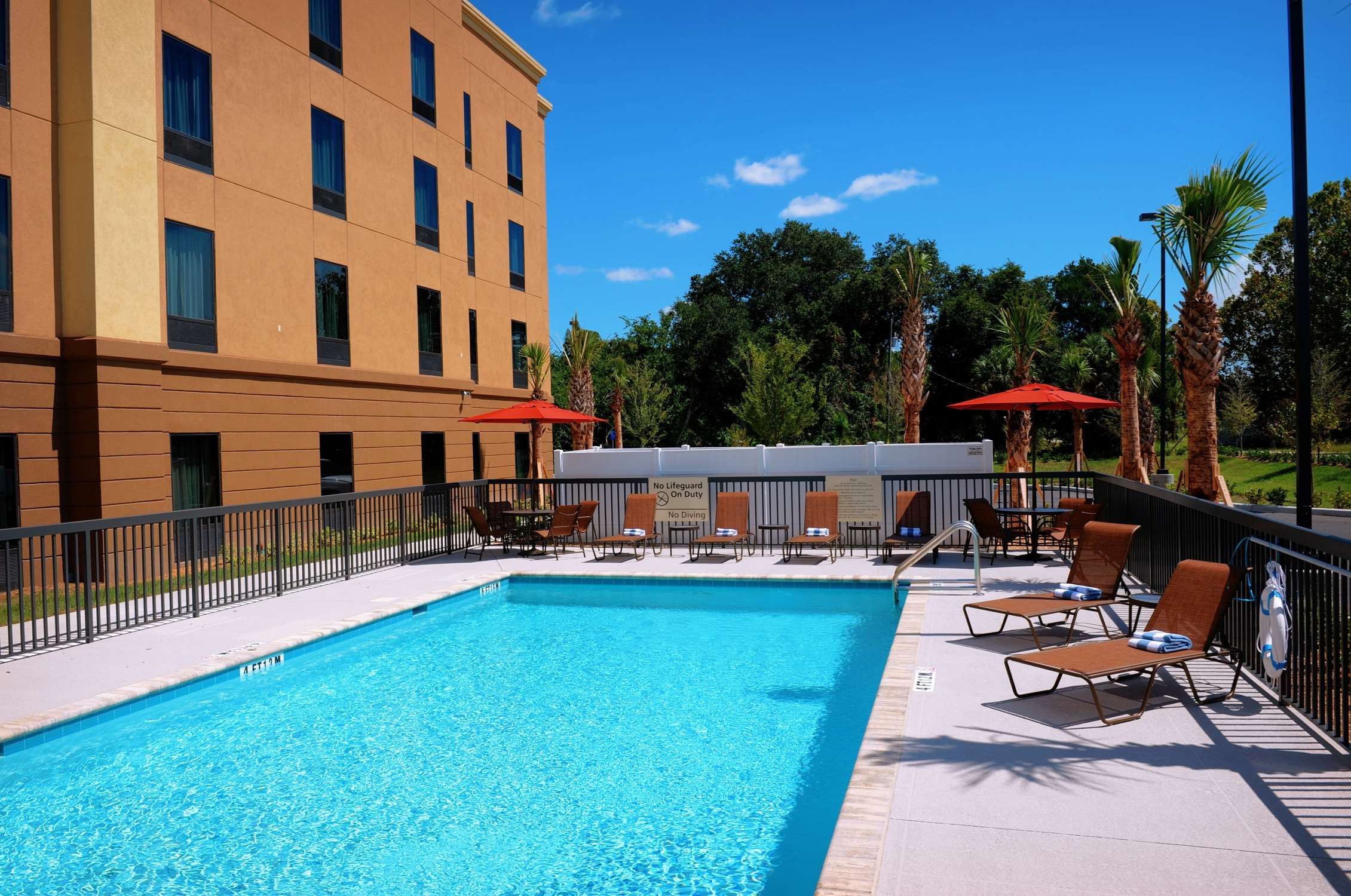 Pool | Hampton Inn Crystal River, FL