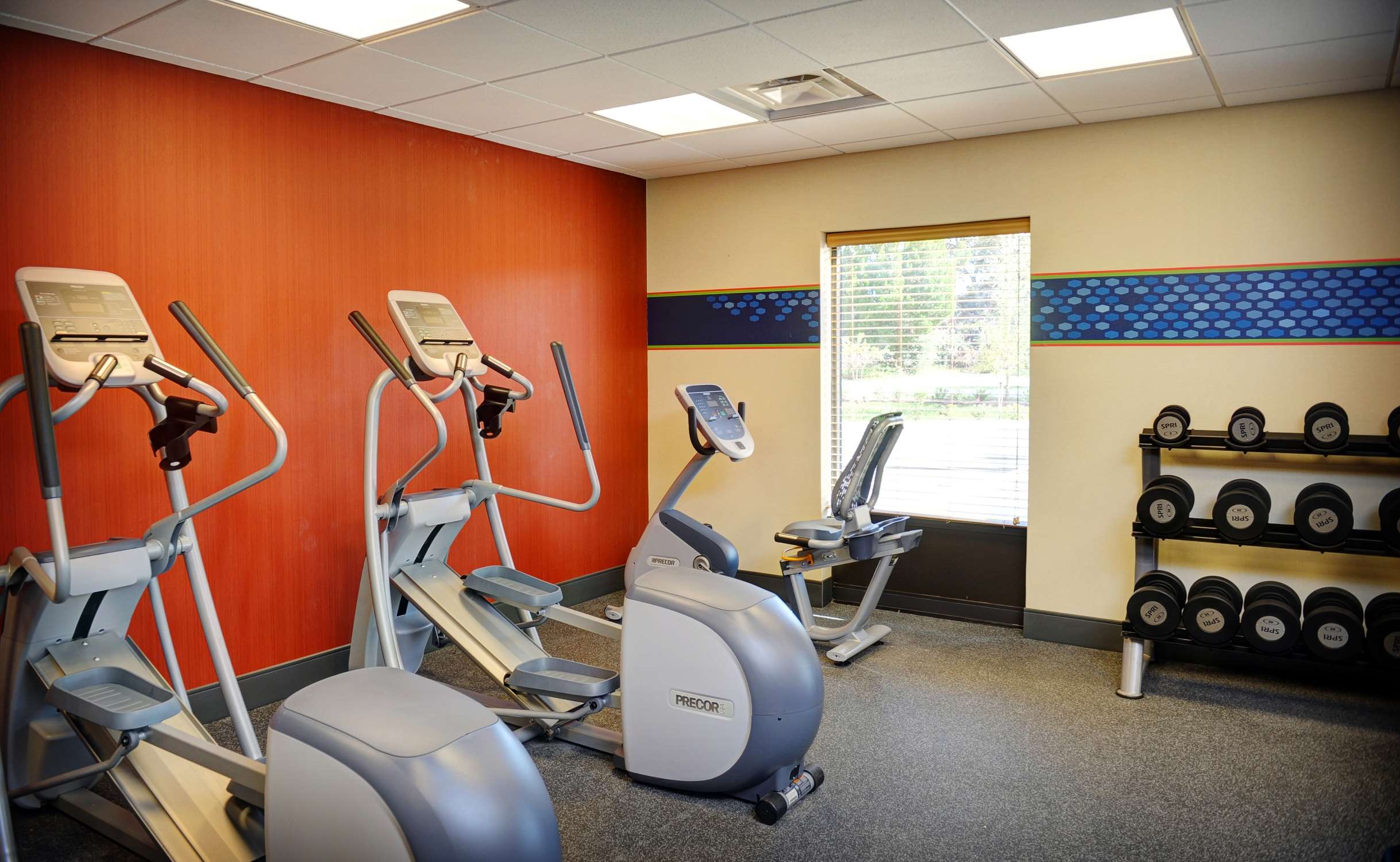 Health club fitness center gym | Hampton Inn Crystal River, FL
