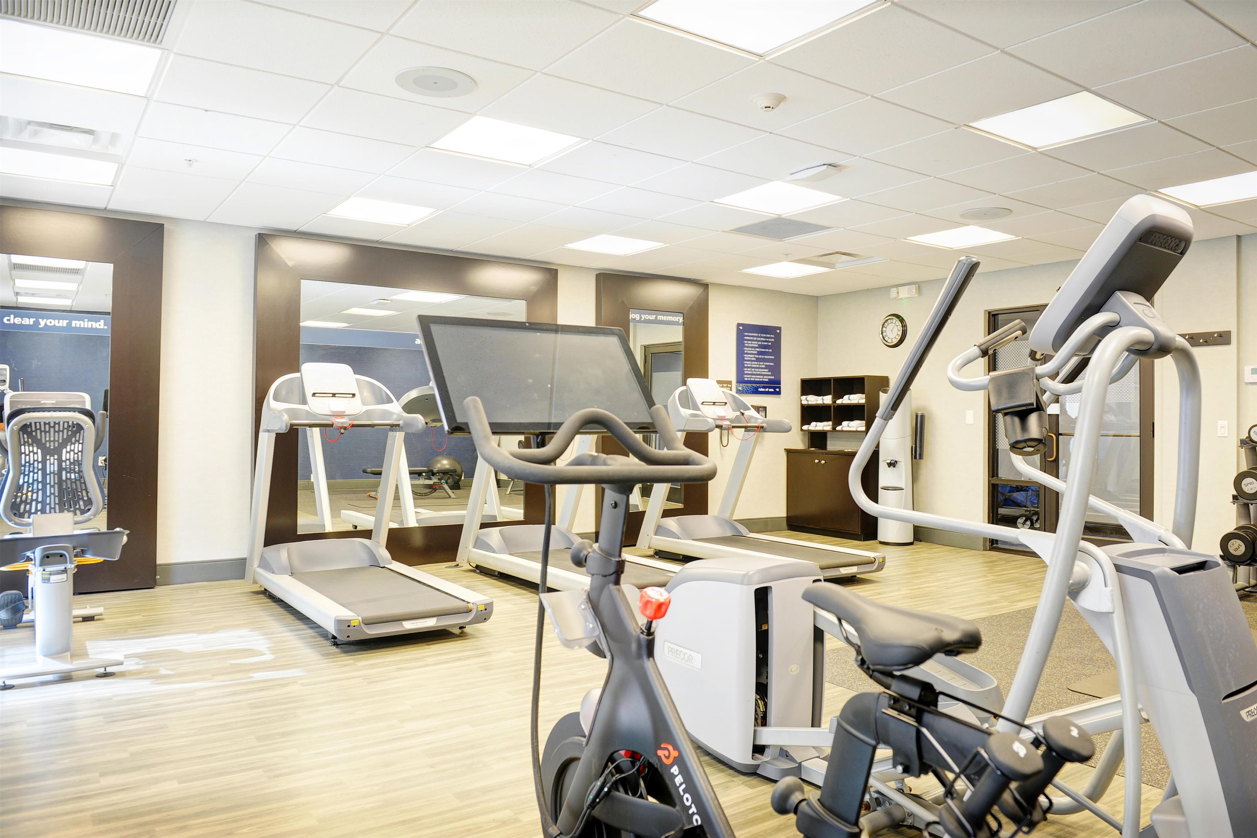 Health club fitness center gym | Hampton Inn Crystal River, FL