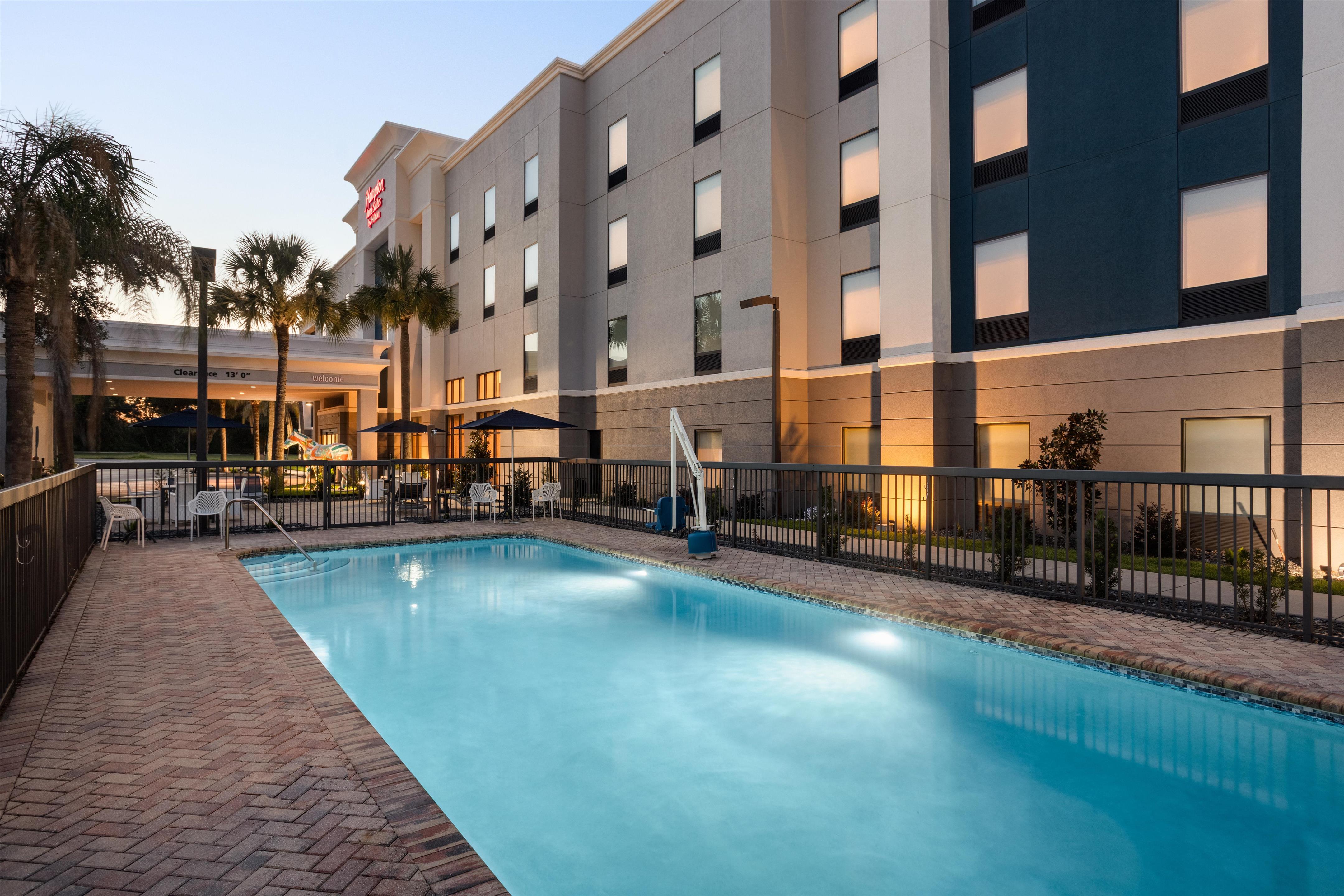 Pool | Hampton Inn & Suites Ocala - Belleview
