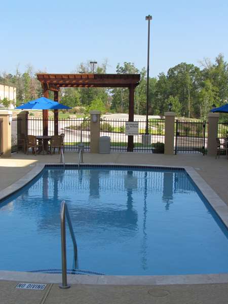 Pool - Hampton Inn & Suites Center