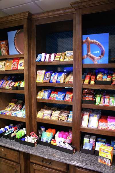 Restaurant - Hampton Inn & Suites Center