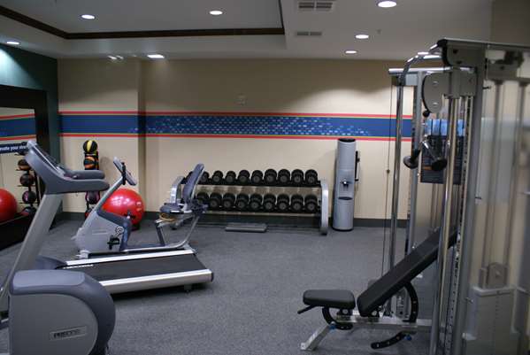 Fitness/ Exercise Room - Hampton Inn & Suites Center