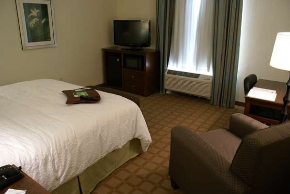  - Hampton Inn & Suites Center