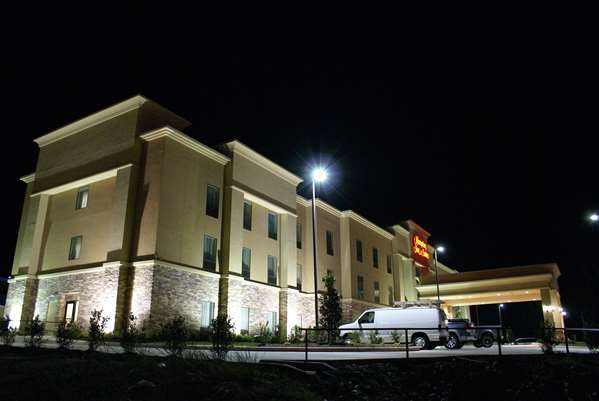 Exterior view - Hampton Inn & Suites Center