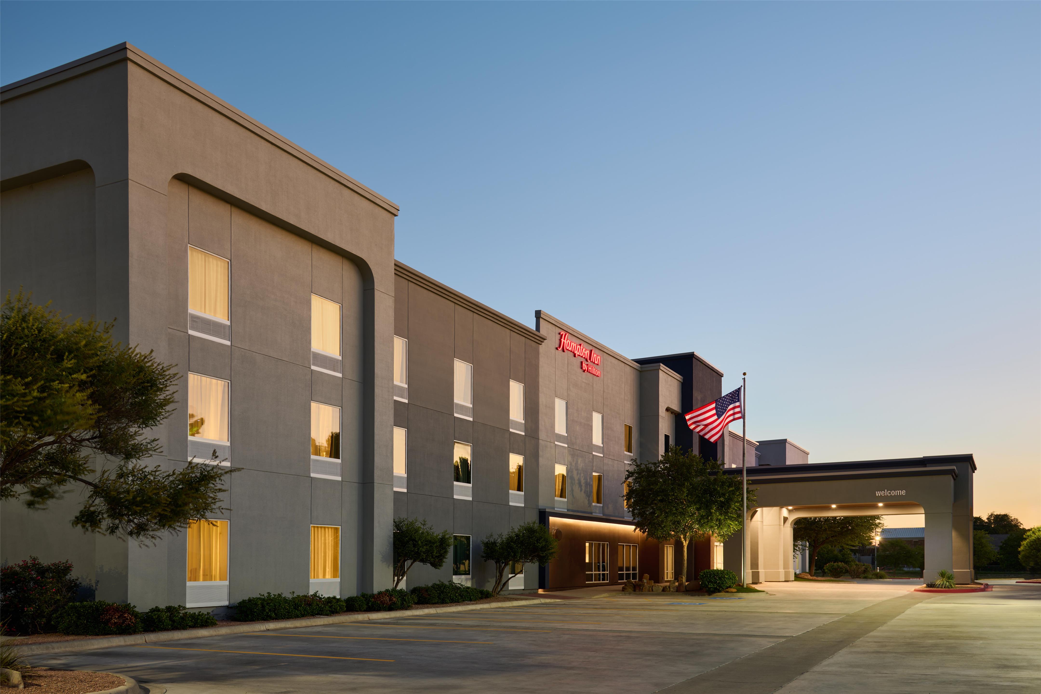 Exterior | Hampton Inn Odessa