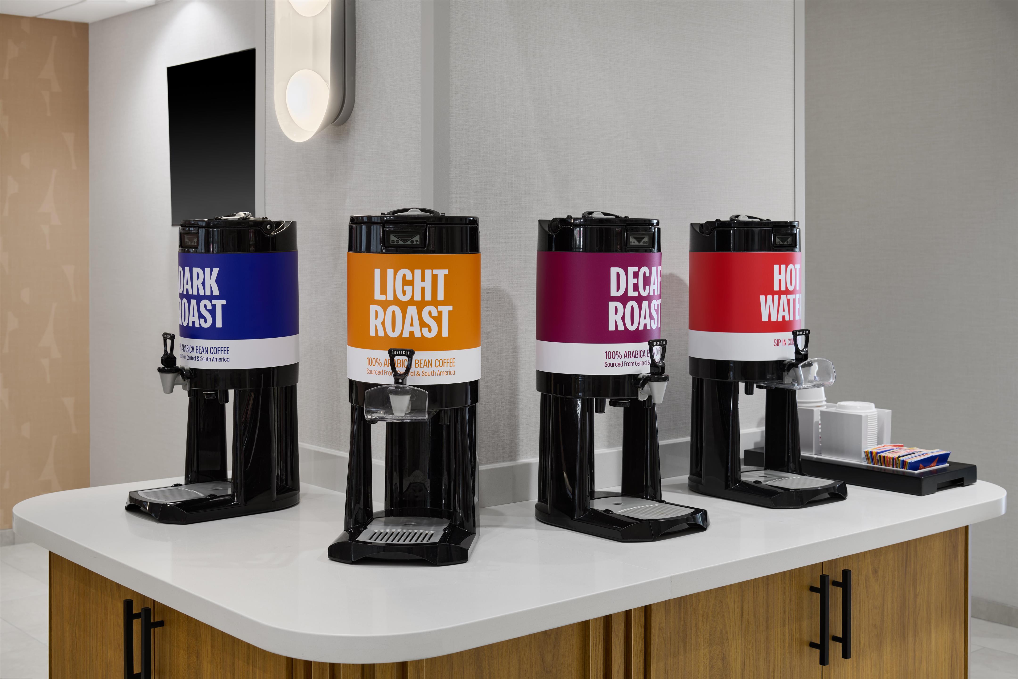 Breakfast Area | Hampton Inn Odessa