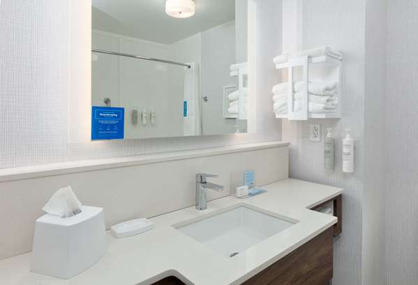  - Hampton Inn Norfolk