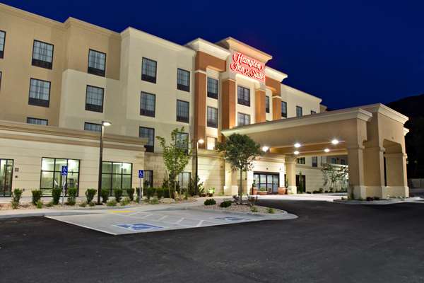 Exterior view - Hampton Inn & Suites Farmington