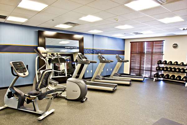 Fitness/ Exercise Room - Hampton Inn & Suites Farmington