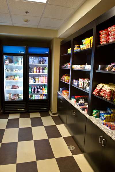 Restaurant - Hampton Inn & Suites Farmington