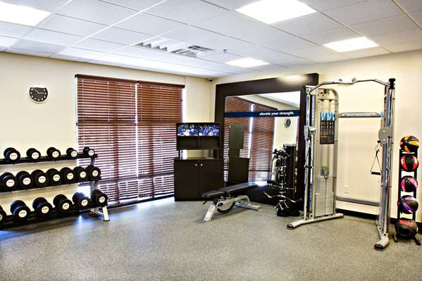 Fitness/ Exercise Room - Hampton Inn & Suites Farmington
