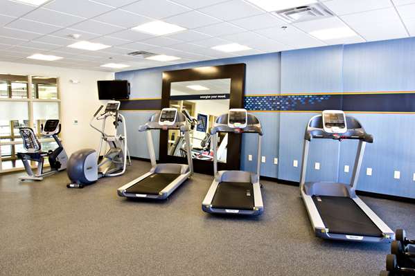 Fitness/ Exercise Room - Hampton Inn & Suites Farmington