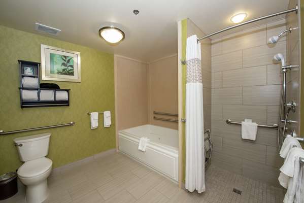 - Hampton Inn & Suites Farmington