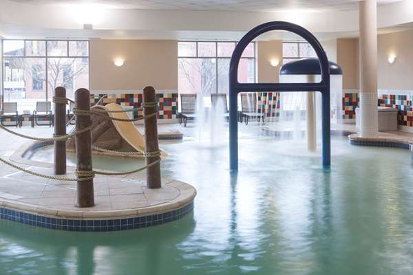 Pool - Hampton Inn & Suites Bricktown Oklahoma City - I-235, Exit 1C