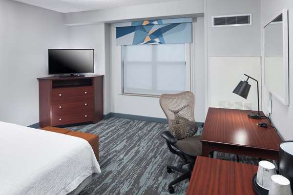  - Hampton Inn & Suites Bricktown Oklahoma City - I-235, Exit 1C