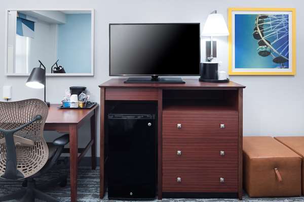  - Hampton Inn & Suites Bricktown Oklahoma City - I-235, Exit 1C