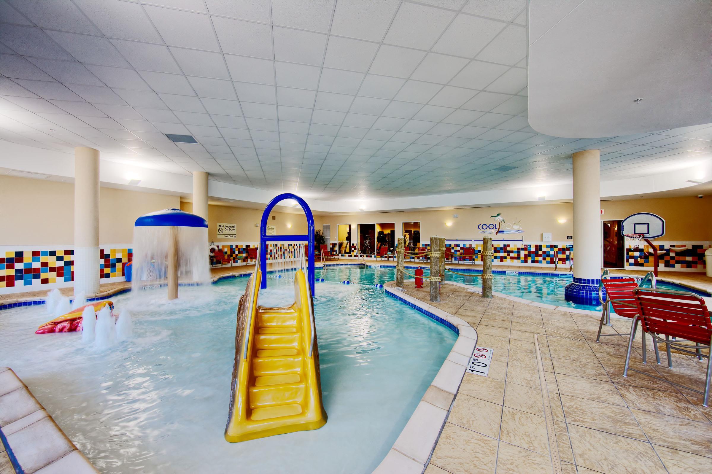 Pool | Hampton Inn & Suites Oklahoma City-Bricktown