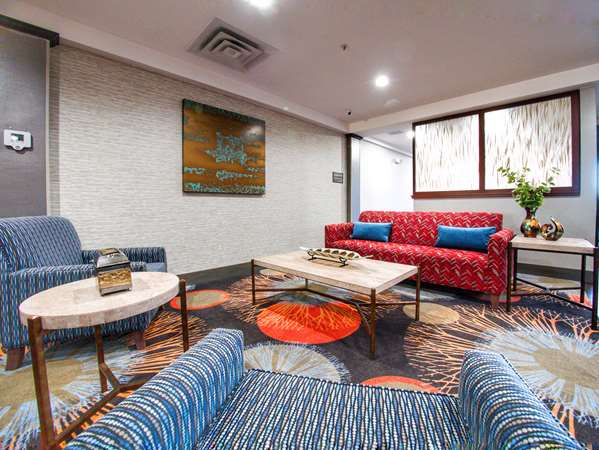  - Hampton Inn Edmond - I-35, Exit 141