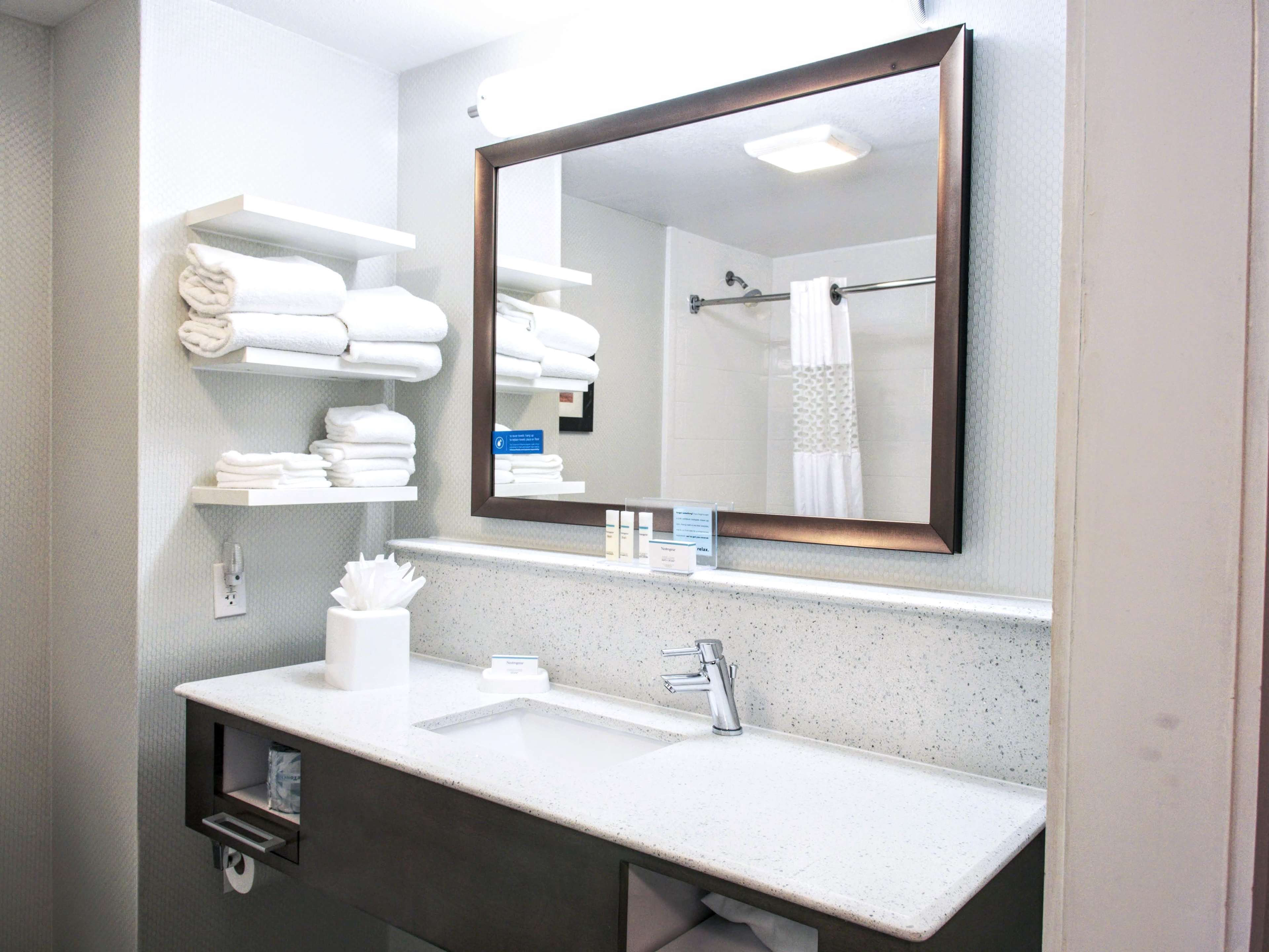 Hampton Inn Edmond Room Type - 1 KING SUITE  SOFA BED NS