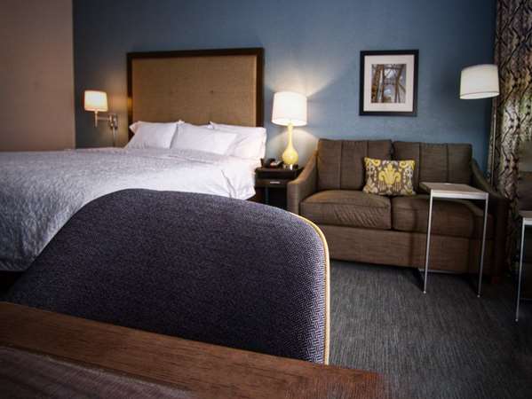  - Hampton Inn Edmond - I-35, Exit 141